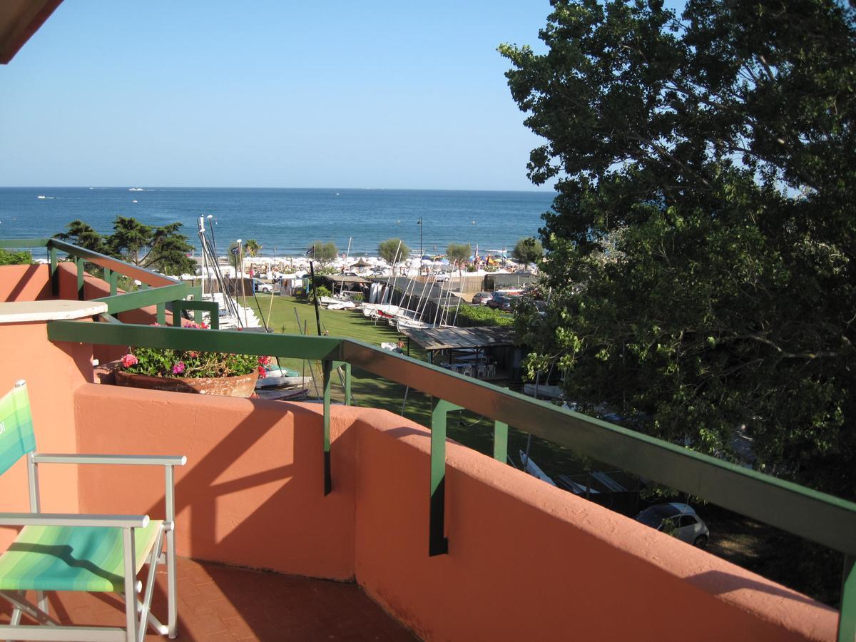 Hotel Le Pleiadi San Felice Circeo Exterior foto