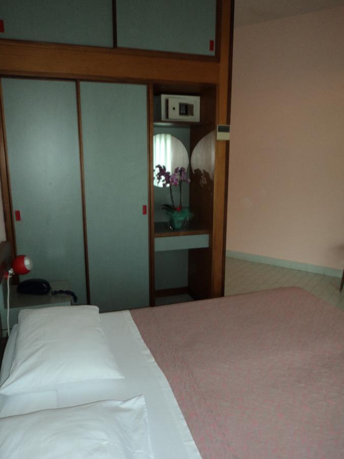 Hotel Le Pleiadi San Felice Circeo Exterior foto