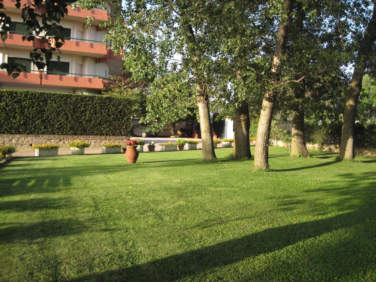 Hotel Le Pleiadi San Felice Circeo Exterior foto